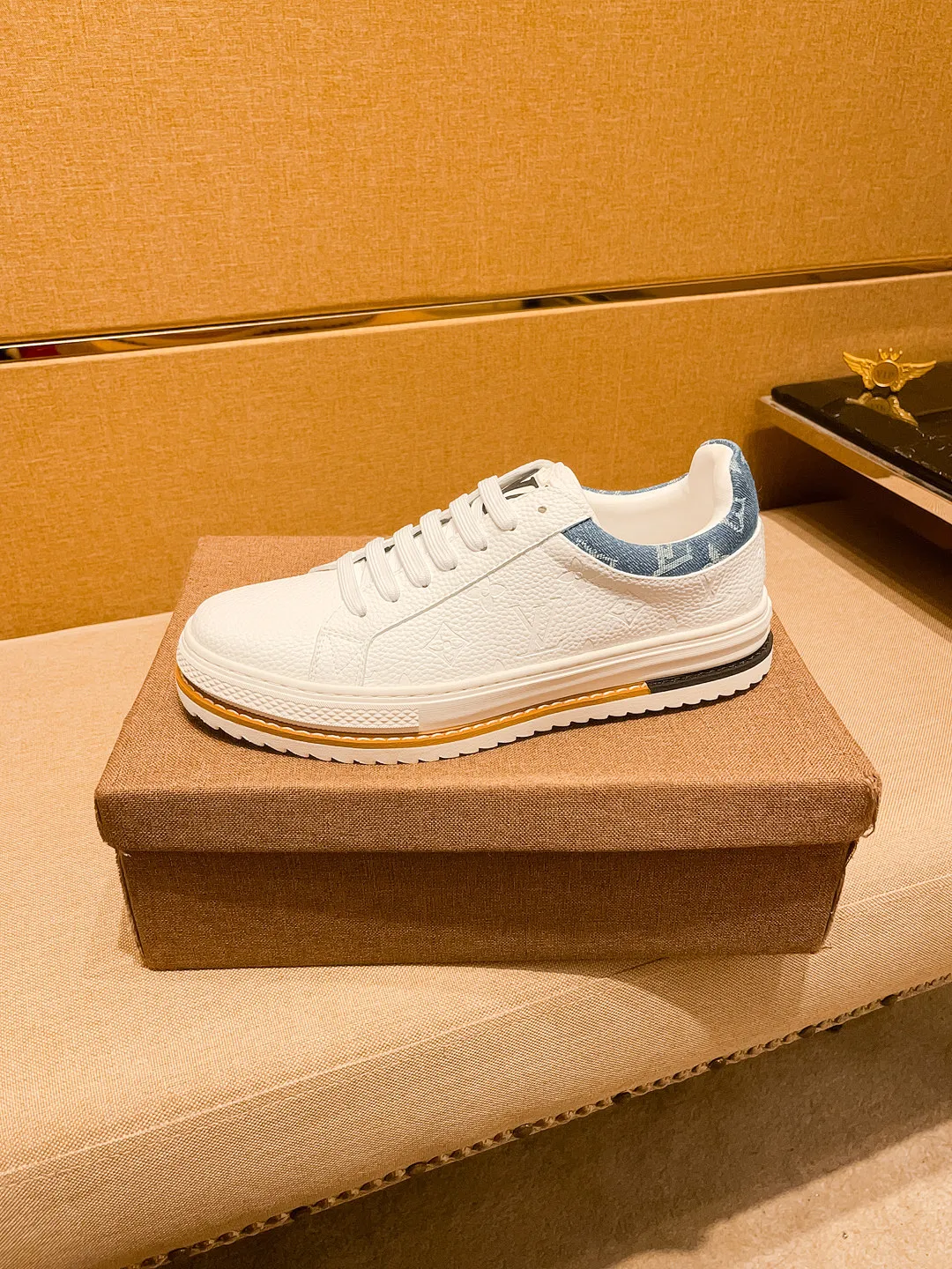 Men's shoes 💰 420💰👍【LV】🔥🔝Louis Vuitton, high-end men's shoes brand, official website 1:1 latest masterpiece: the upper is made of Italian imported first-layer cowhide🔥Official website original special technical cloth fabric matching🔥Original comfortable and breathable lining➕Original designated non-slip outsole🔥Make walking more convenient and comfortable! An exclusive new model, a stunning work, a beautiful 1:1 replica [color] compared to the official quality! Create a fashionable personality to set off your uniqueness! A must-have for trendy men! 🔥, sizes: 38-44. color:.     2⃣️colors available🔥